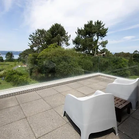 Casa Con Piscina En Nyaraló