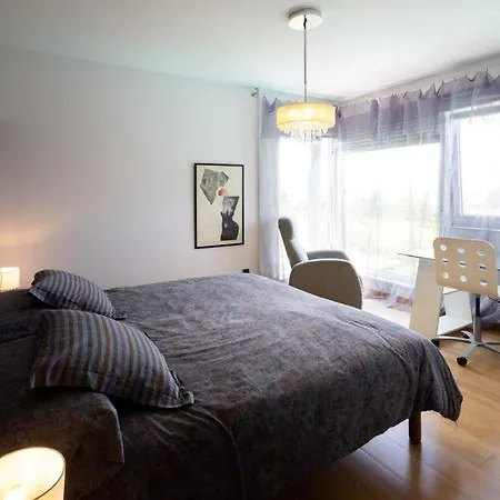 Casa Con Piscina En Miño