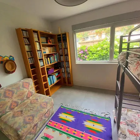 Nyaraló Casa Con Piscina En *